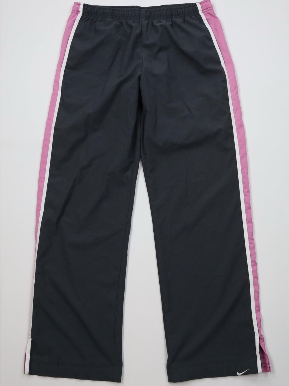 Vintage Y2K Nike Travis Scott Mini Swoosh
Wide leg Pants